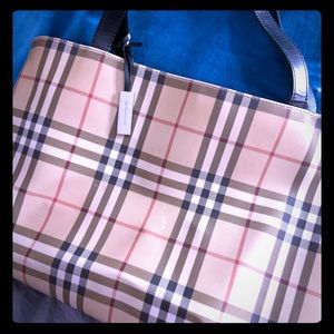 Burberry Nova Check tote!